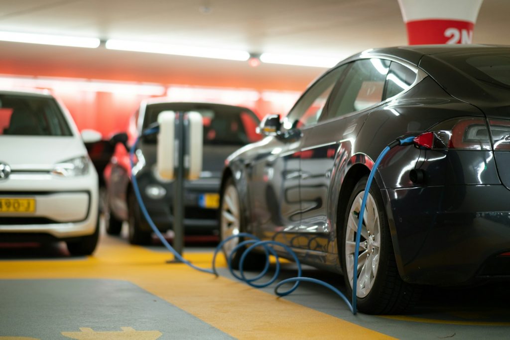 Car Sales Surge in May as Plug-In Vehicles Reach Record Market Share in Spain